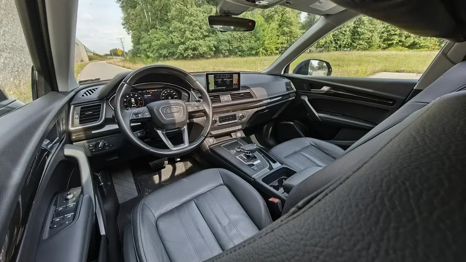 AUDI Q5 -