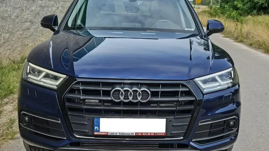 AUDI Q5 -
