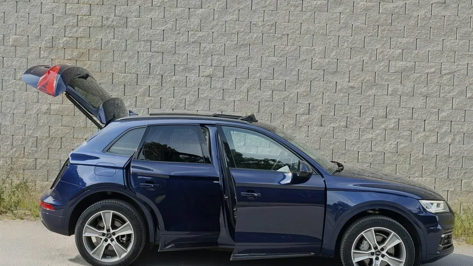 AUDI Q5 -
