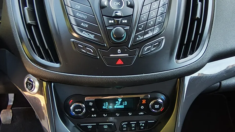 FORD Kuga -