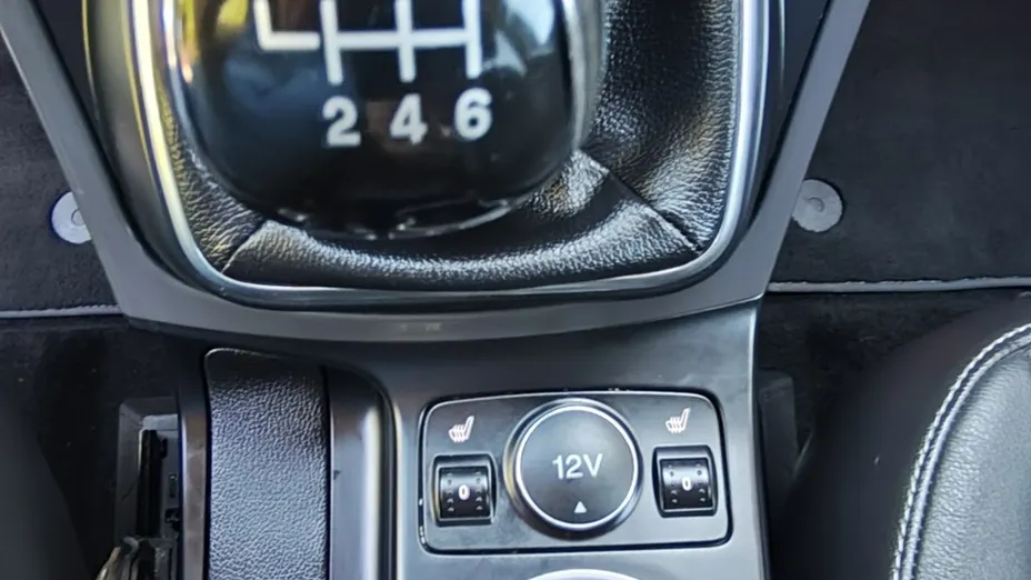 FORD Kuga -