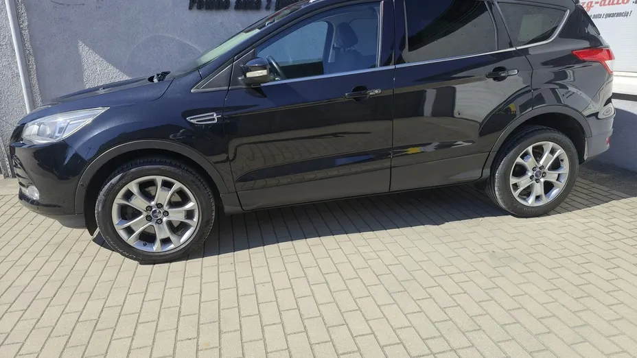 FORD Kuga -