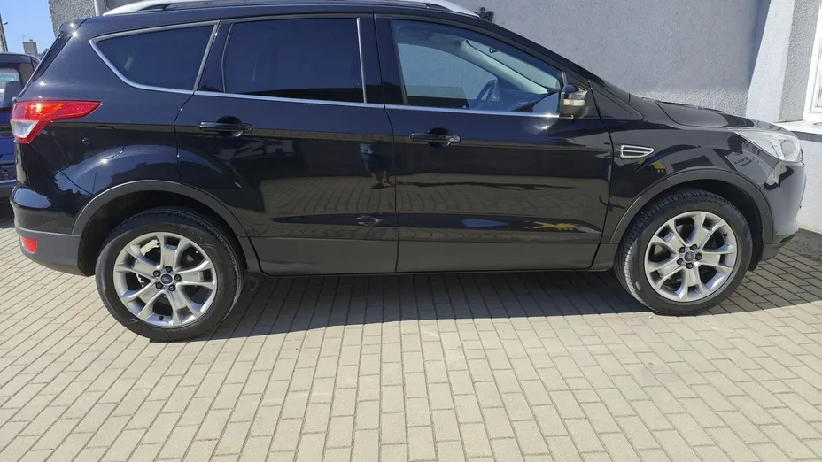 FORD Kuga -