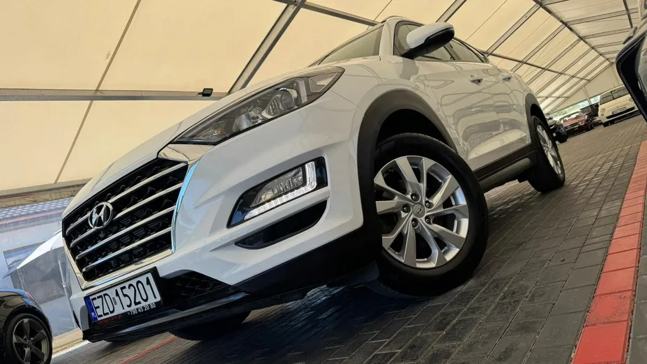 HYUNDAI Tucson -