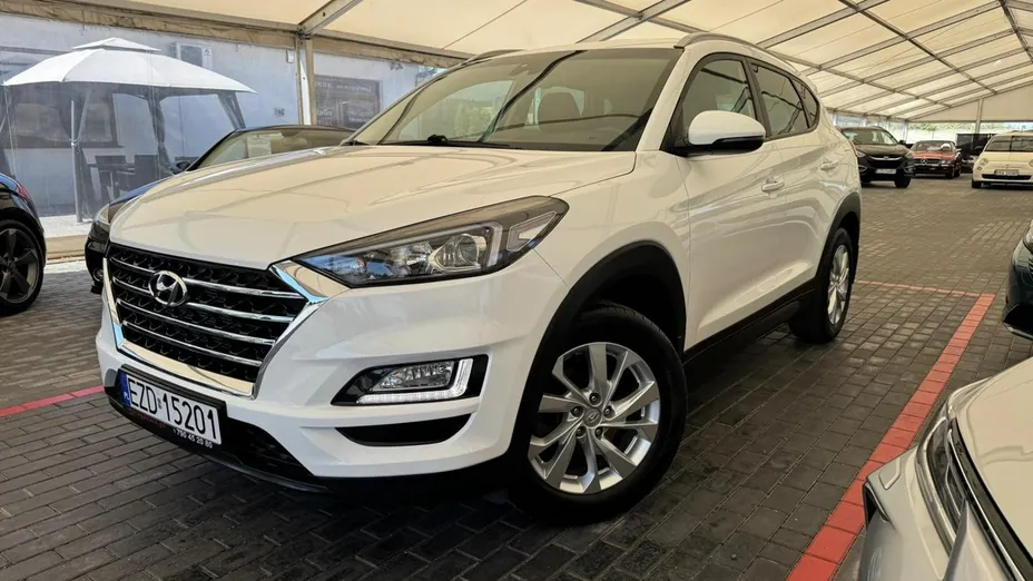 HYUNDAI Tucson -