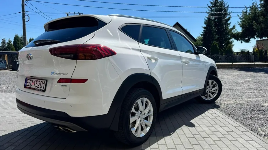 HYUNDAI Tucson -