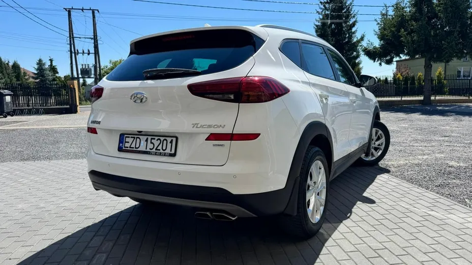 HYUNDAI Tucson -