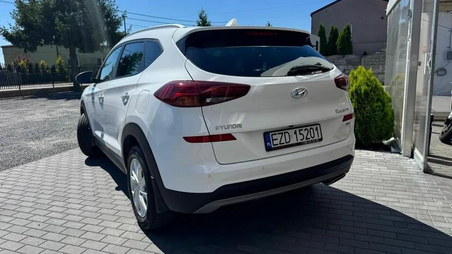 HYUNDAI Tucson -