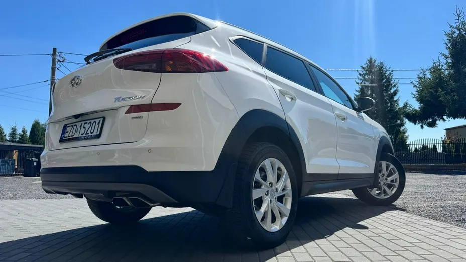 HYUNDAI Tucson -