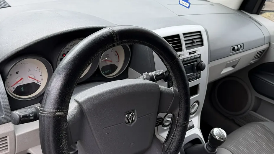 DODGE Caliber -