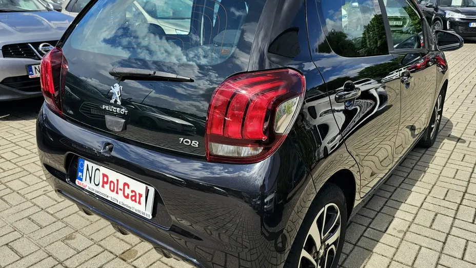 PEUGEOT 108 -