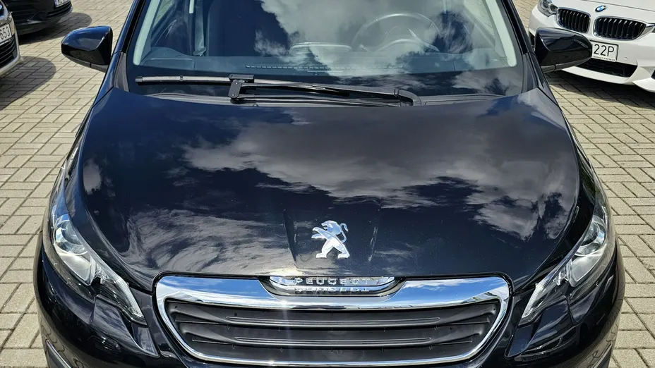 PEUGEOT 108 -
