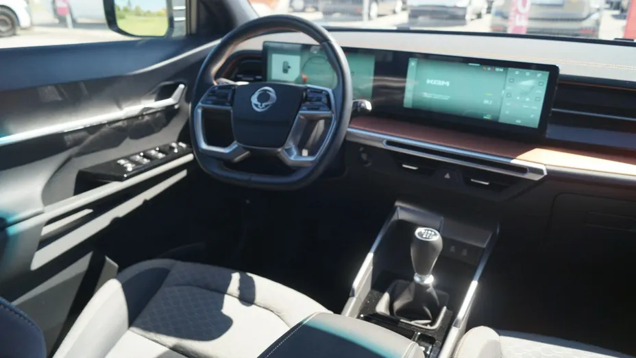KGM / SSANGYONG Torres -
