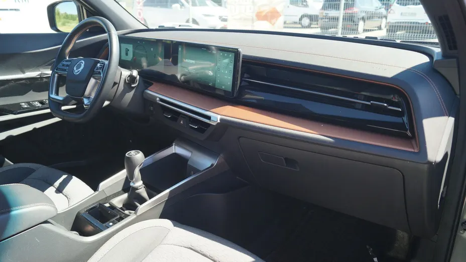 KGM / SSANGYONG Torres -