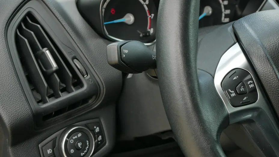 FORD B-MAX -