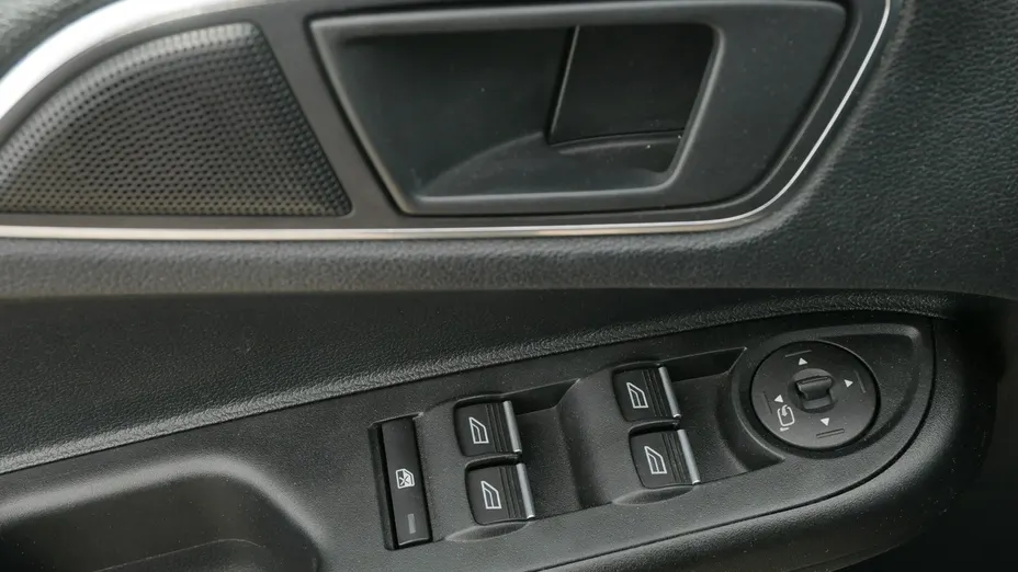 FORD B-MAX -