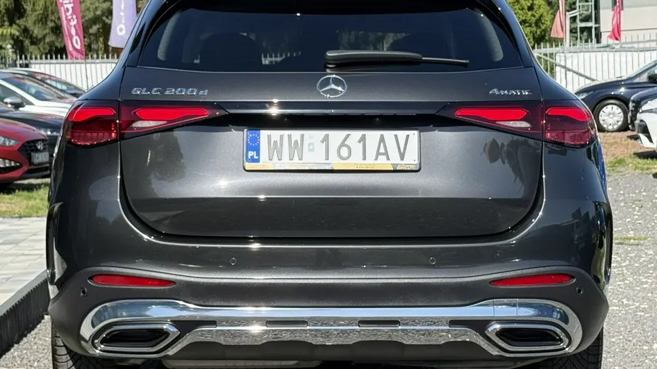MERCEDES-BENZ GLC -