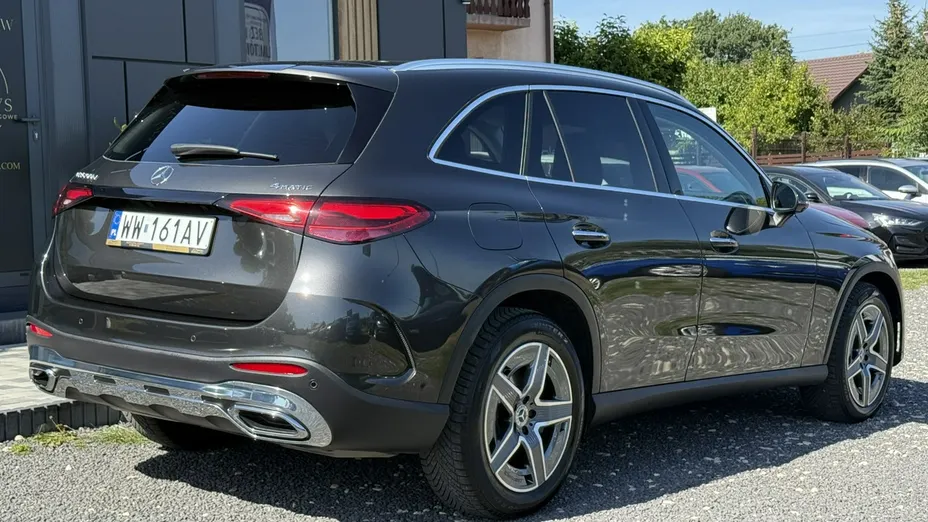 MERCEDES-BENZ GLC -