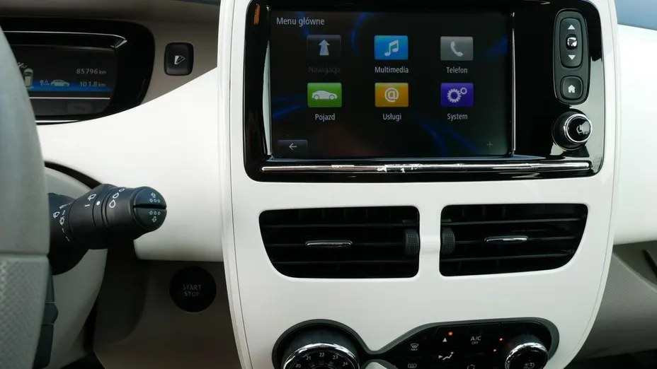 RENAULT ZOE -