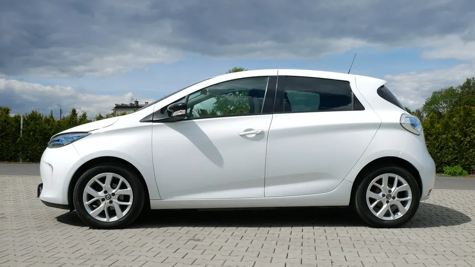 RENAULT ZOE -
