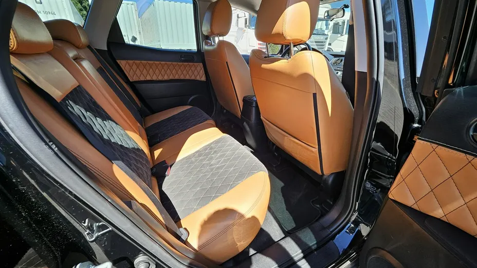 MAZDA CX-7 -