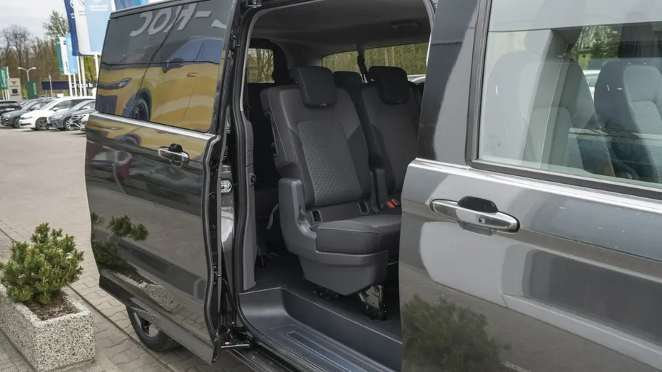 VOLKSWAGEN Caravelle -