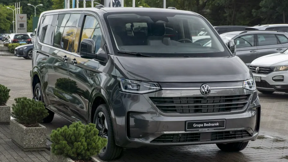 VOLKSWAGEN Caravelle -