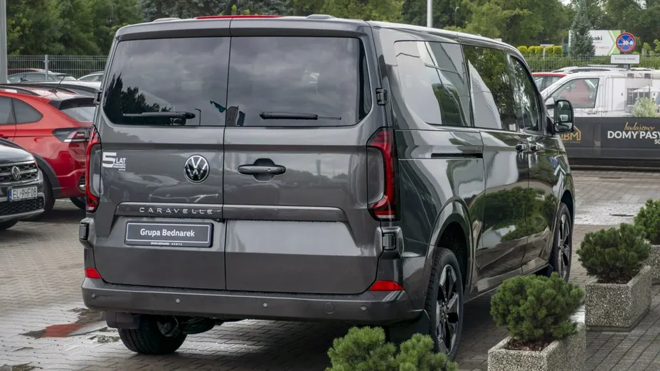 VOLKSWAGEN Caravelle -
