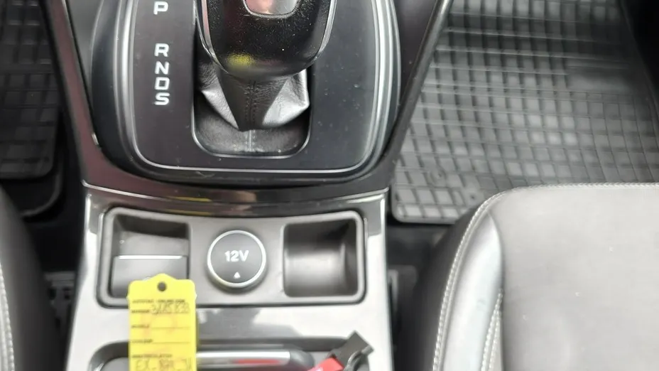 FORD Kuga -