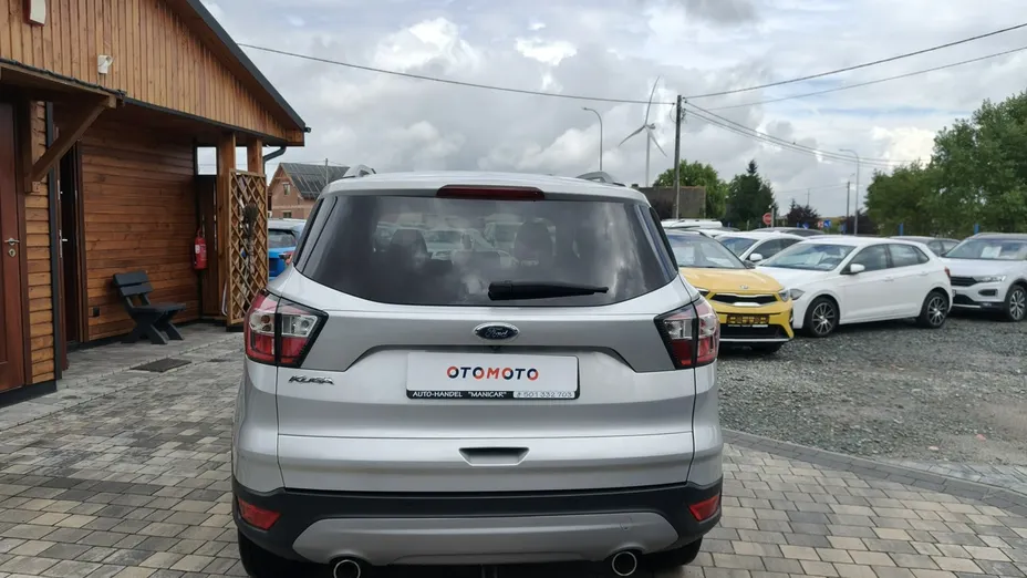 FORD Kuga -