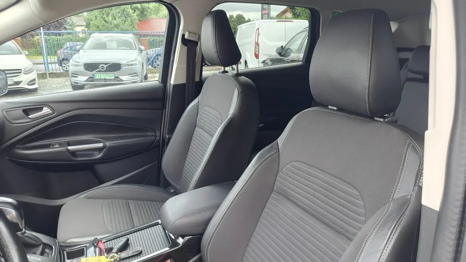FORD Kuga -