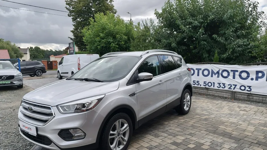 FORD Kuga -