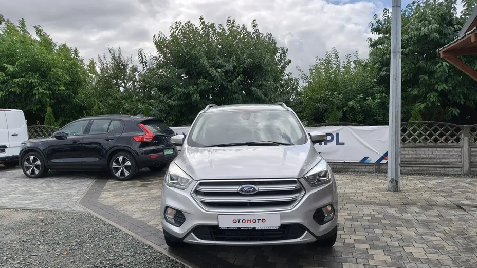 FORD Kuga -
