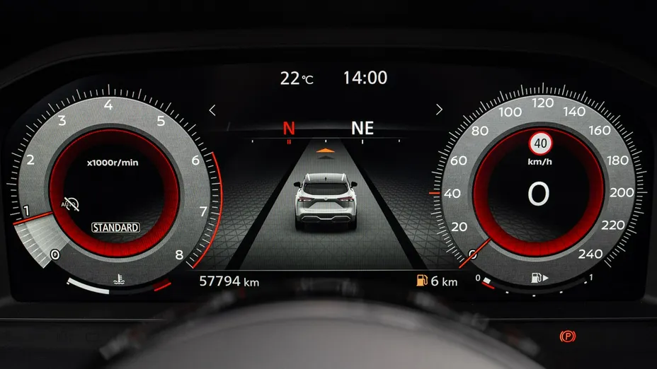 NISSAN Qashqai -