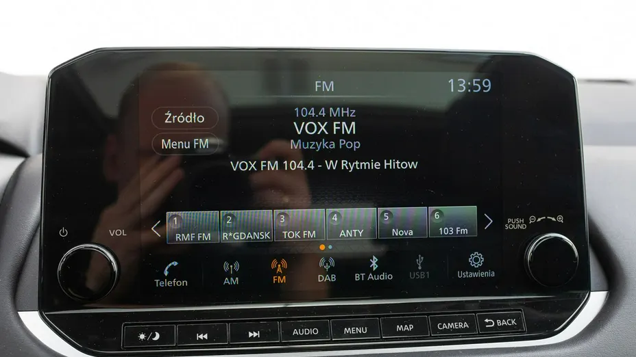 NISSAN Qashqai -