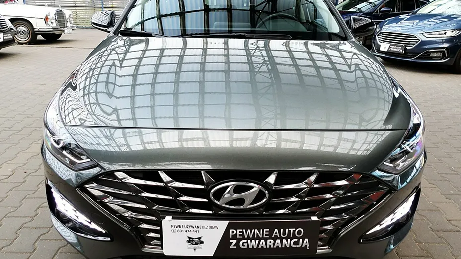 HYUNDAI i30 -