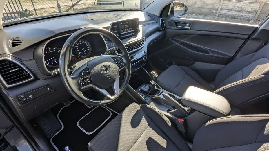 HYUNDAI Tucson -