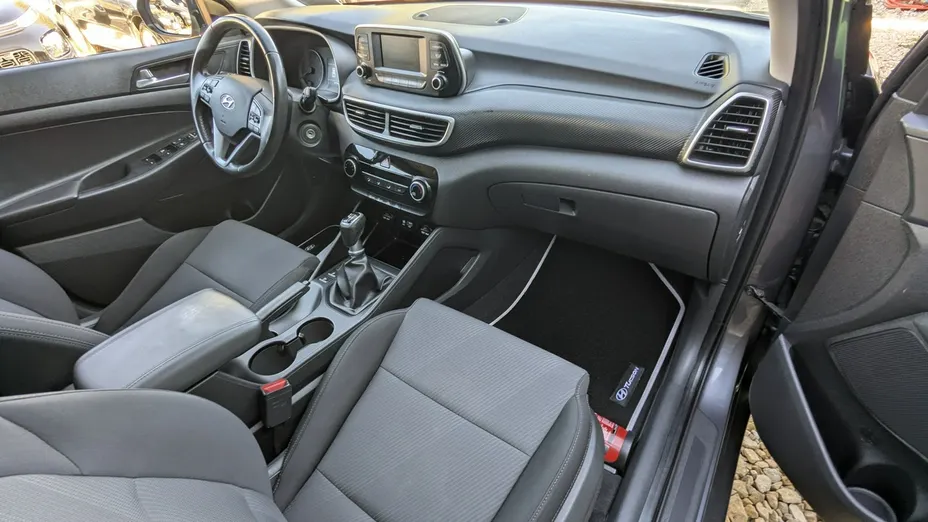 HYUNDAI Tucson -