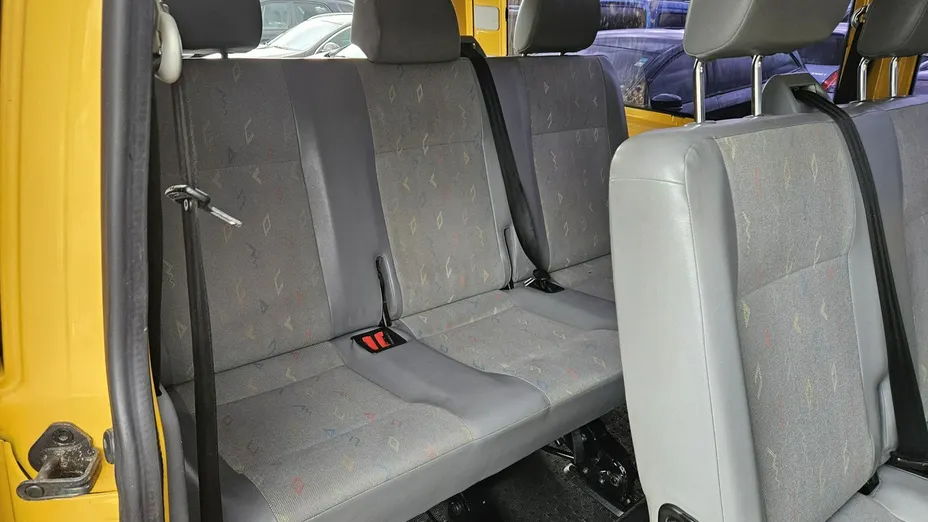 VOLKSWAGEN Caravelle -