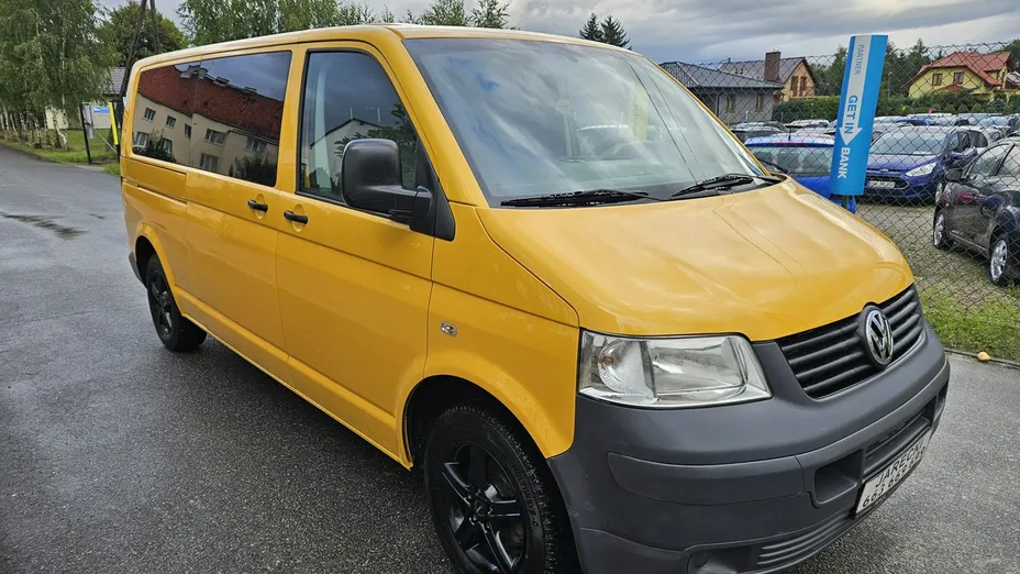 VOLKSWAGEN Caravelle -