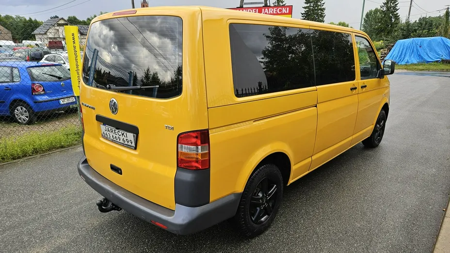 VOLKSWAGEN Caravelle -