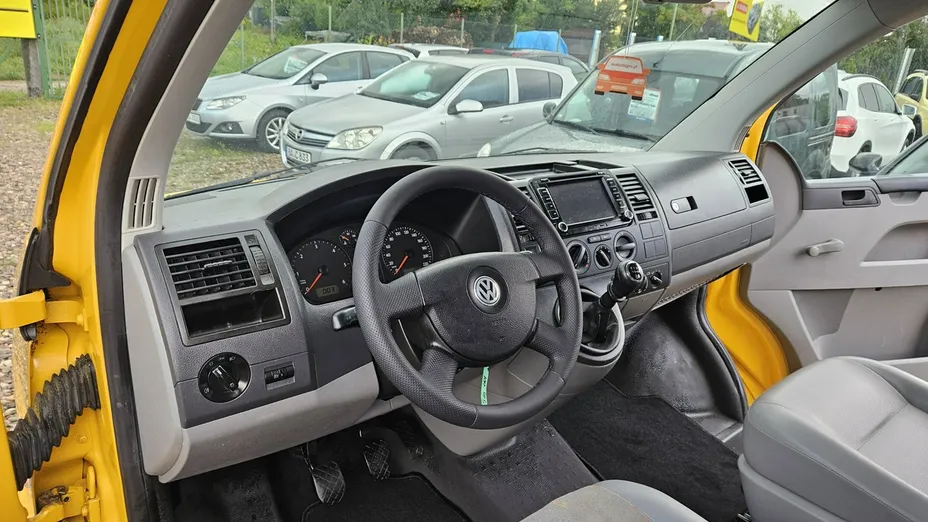 VOLKSWAGEN Caravelle -