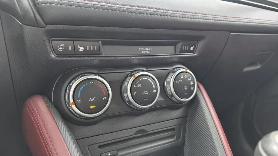 MAZDA CX-3 -