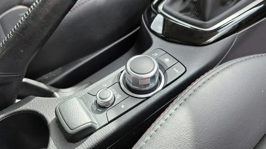 MAZDA CX-3 -