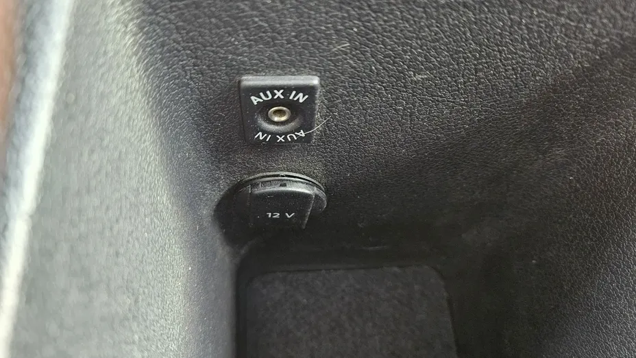 VOLKSWAGEN Tiguan -