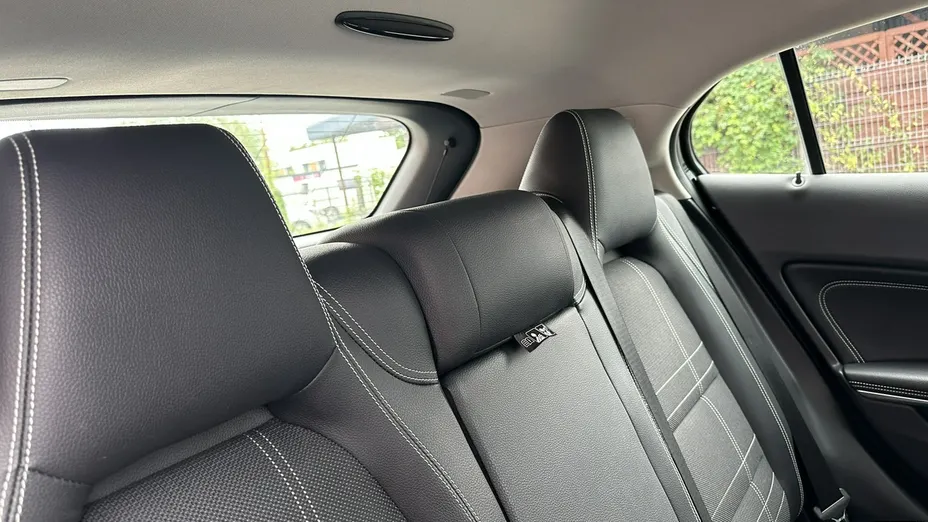 MERCEDES-BENZ GLA -