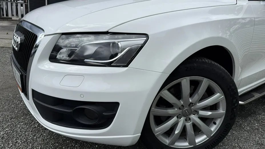 AUDI Q5 -
