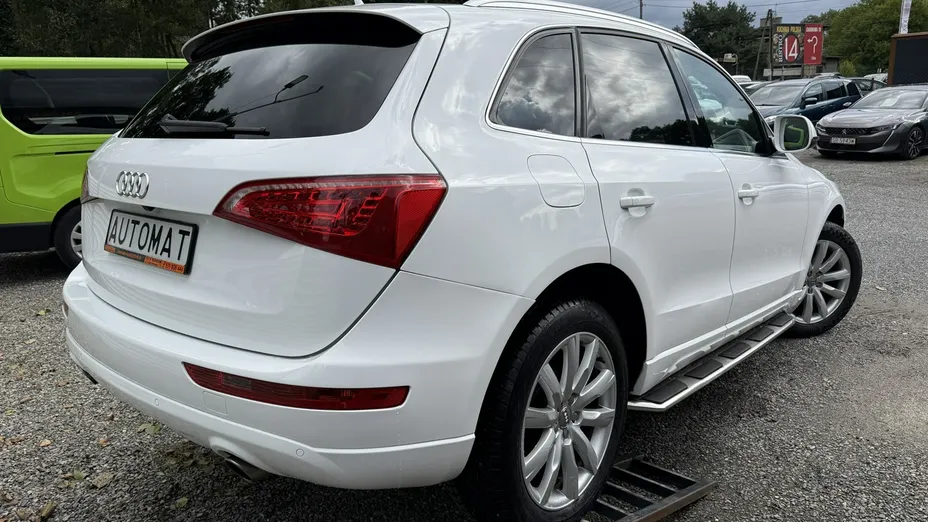 AUDI Q5 -