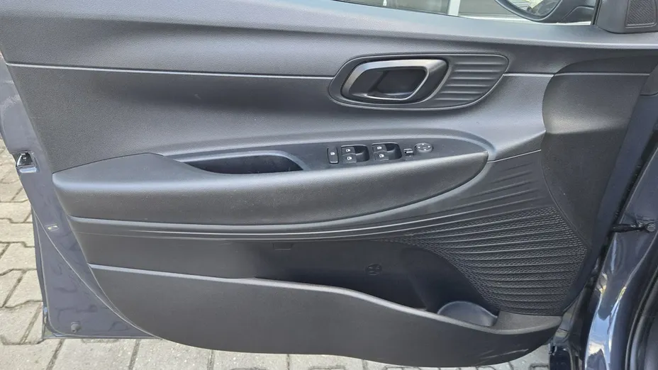 HYUNDAI i20 -