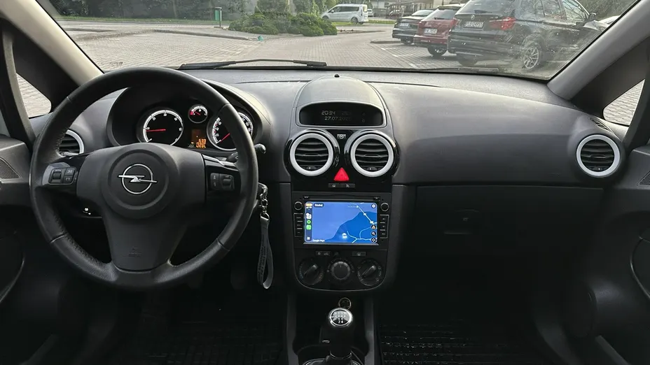 OPEL Corsa -